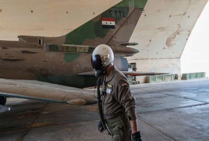 أنباء عن إنقاذ قائد المقاتلة "سو-22" السورية