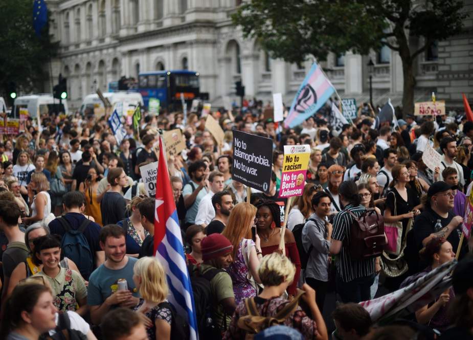 Londoners protest against Boris Johnson