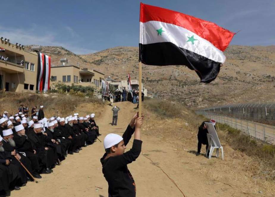 Syrians holding an anti-occupation rally in Majdal Shams on the Israeli-occupied side of the Golan Heights.jpg