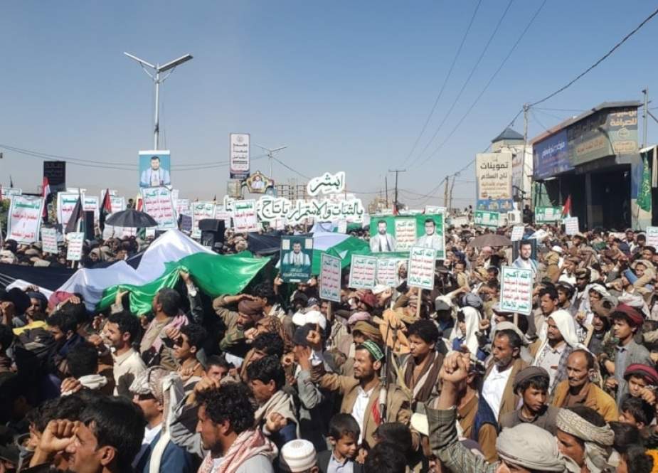 Yemeni protesters demand more operations against US, UK, and 