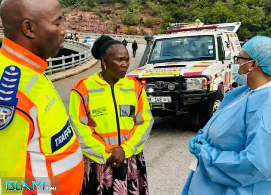 45 Dead as Bus Plunges from Bridge into Ravine in S Africa