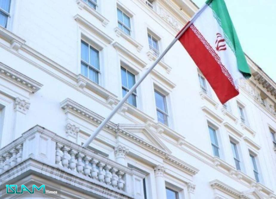 إيران تنفي مزاعم "ديلي تليغراف" حول طعن مذيع قناة إيران إنترناشيونال