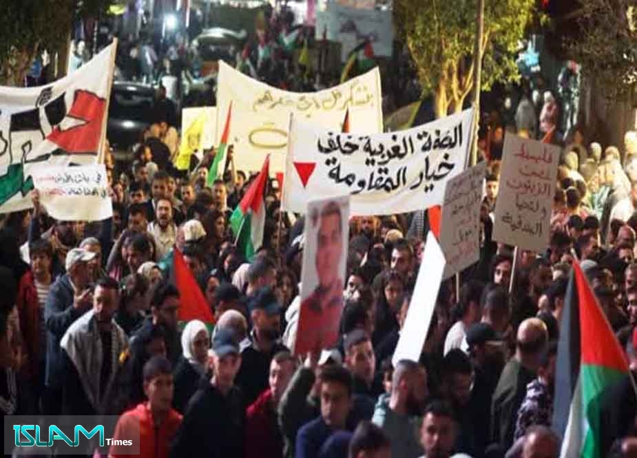 غزہ میں اسرائیلی جنگی جرائم کیخلاف مغربی کنارے میں عوامی مظاہرے