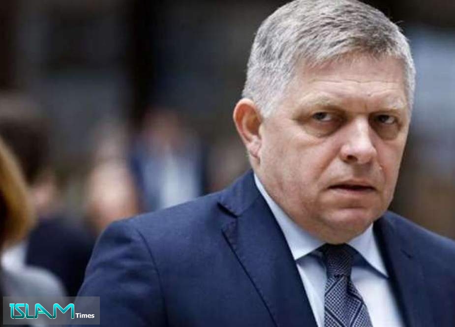 وزير الدفاع السلوفاكي: الأطباء أوقفوا تدهور حالة رئيس وزراء البلاد لكنها لا تزال خطرة للغاية