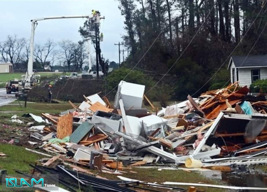Iowa Tornado Kills People in Small Town Reduced to Rubble