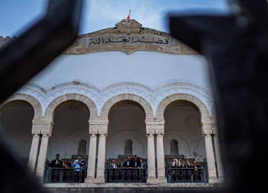 تونس.. صدور حكم بسجن نائب سابق والناطق الرسمي السابق باسم وزارة الداخلية