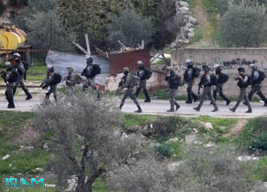 Israeli Military Conducts Violent Arrests, Raids Across Occupied West Bank