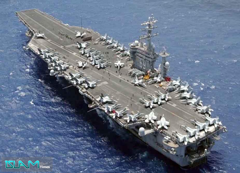 امریکی طیارہ بردار بحری جہاز آئزن ہاور پر یمنی حملے سے ہونیوالے نقصان کی فضائی تصاویر