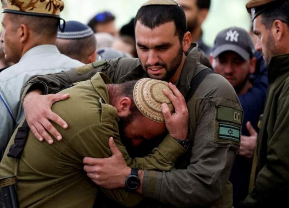 انتحار جندي إسرائيلي طُلب منه العودة إلى غزة..و"جيش"الاحتلال يرفض دفنه عسكرياً