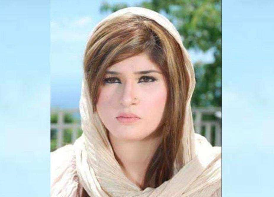 پشاور میں فائرنگ سے پشتو اداکارہ خوشبو جاں بحق