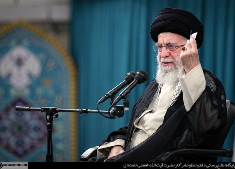 ملت ایران اجازه نخواهد داد که سرنوشتش را دیگران بنویسند