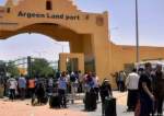 «السلطات المصرية» تعلن تعليق الأنشطة التجارية السودانية