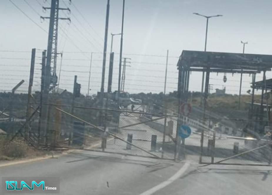 الاحتلال يغلق حاجز بيت إكسا شمال غرب القدس ويمنع طلبة الثانوية من تقديم الامتحان