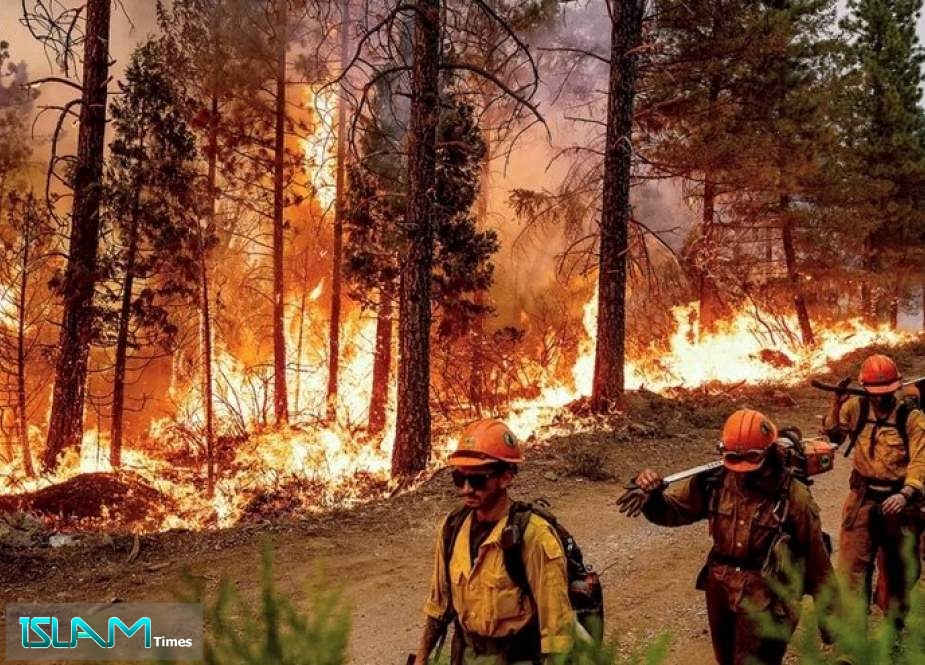 اجلاء نحو 13 الف شخص من كاليفورنيا ببسب حرائق الغابات