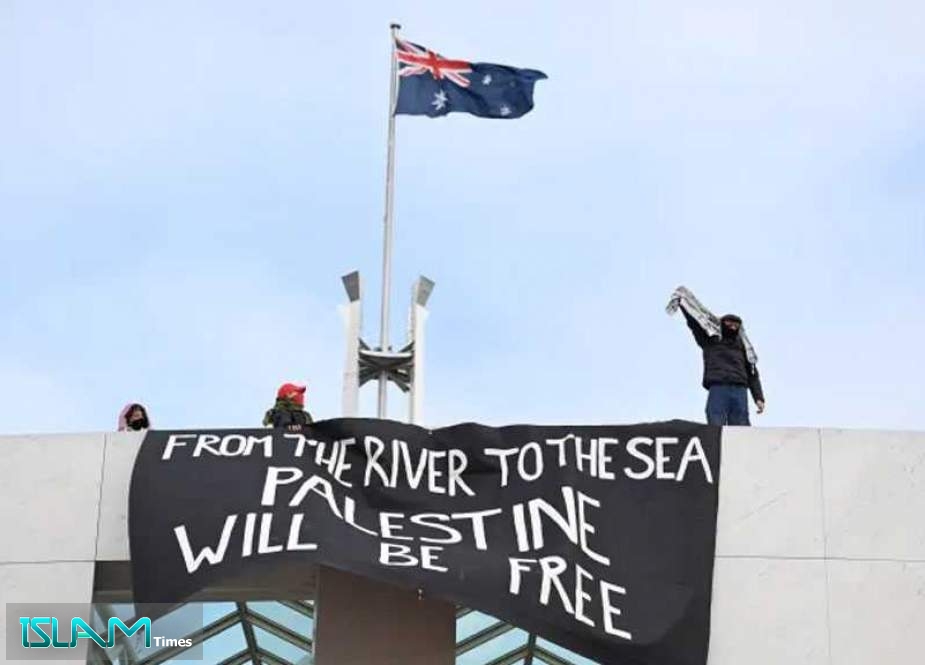 Pro-Palestine Protesters Scale Australia’s Parliament Roof, Slams “Israel’s” Gaza War