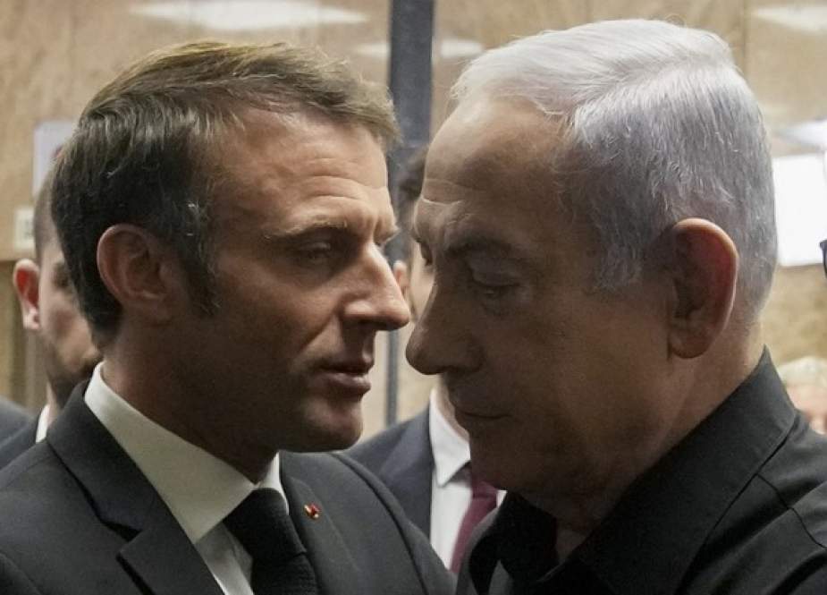 Benjamin Netanyahu with Emmanuel Macron