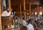 جامع مسجد سرینگر میں میرواعظ عمر فاروق کی قیادت میں نماز جمعہ کی ادائیگی